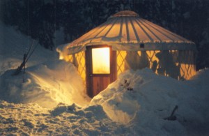 yurt-in-snow